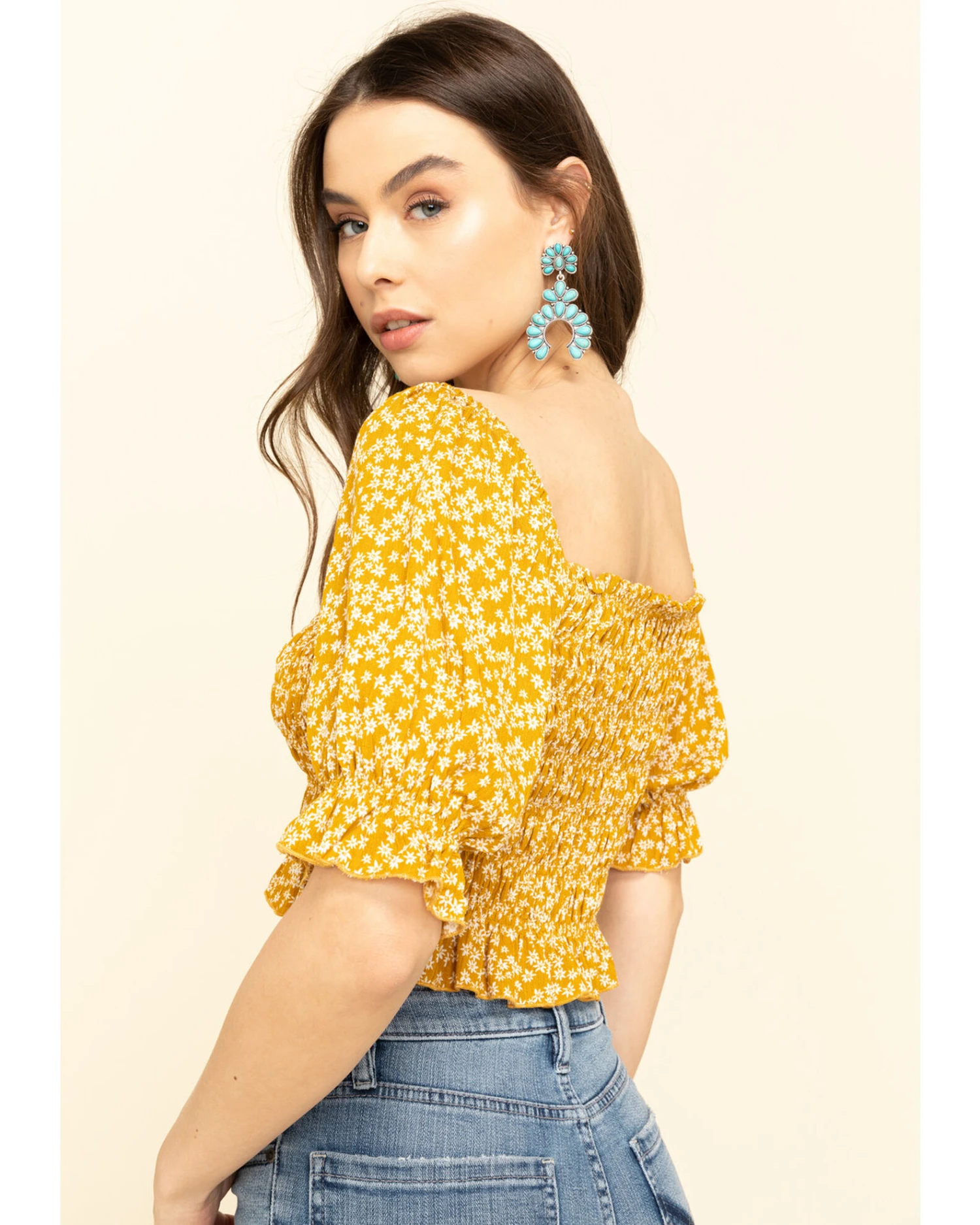 Loveriche Women's Floral Print Smocked Crop Top - Image 2