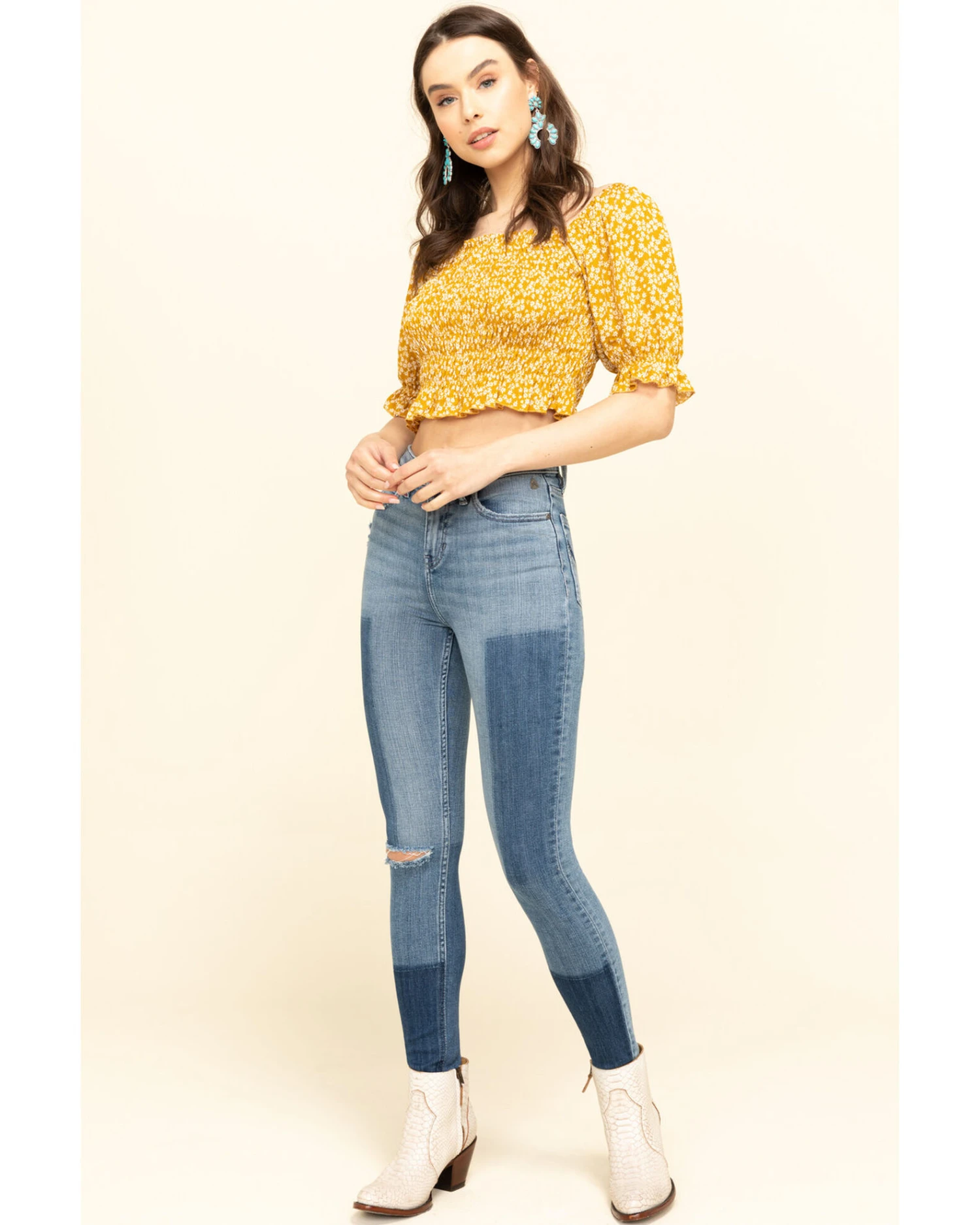 Loveriche Women's Floral Print Smocked Crop Top - Image 6