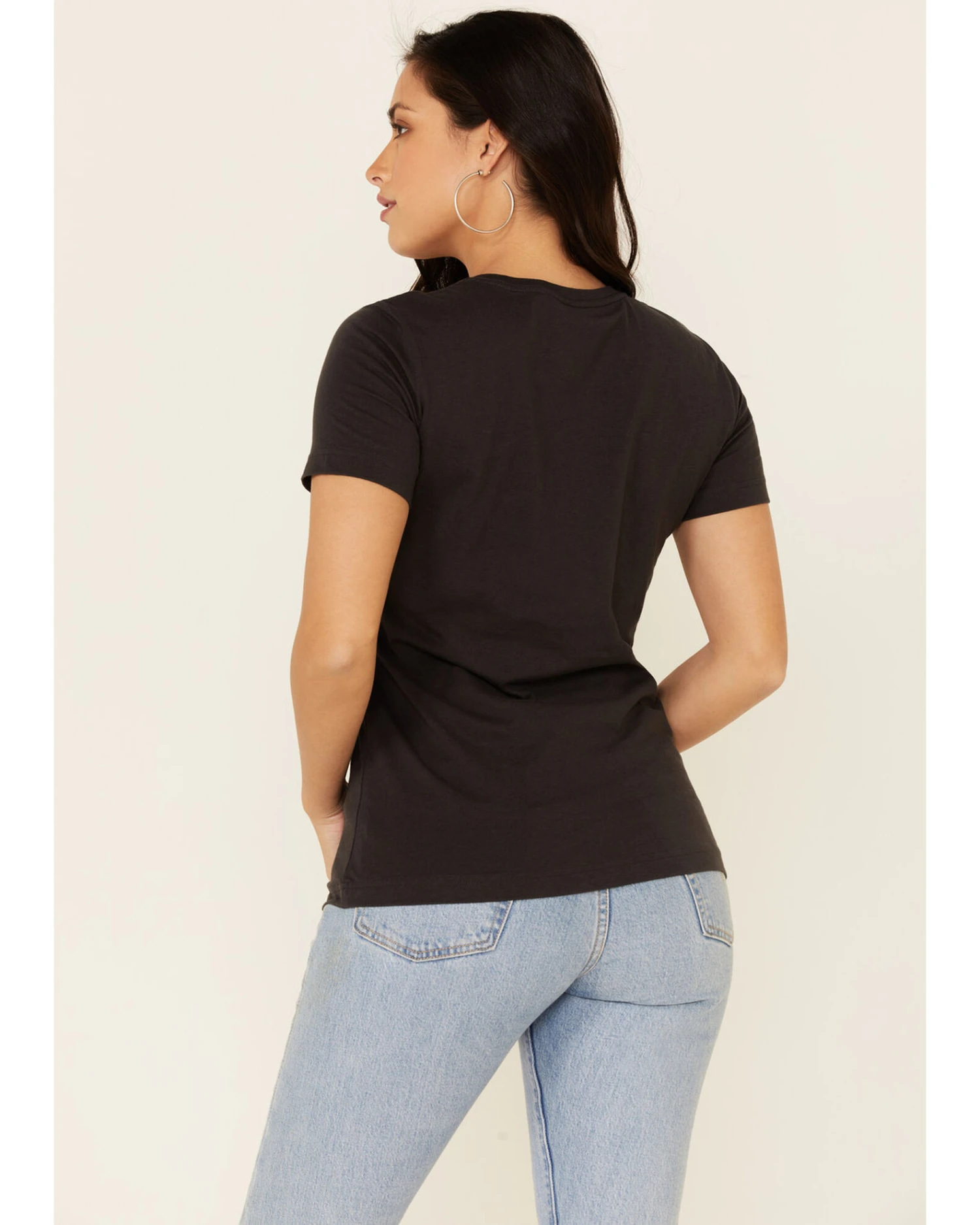 Wrangler Women's Southwestern Horseshoe Desert Graphic Tee - Image 4