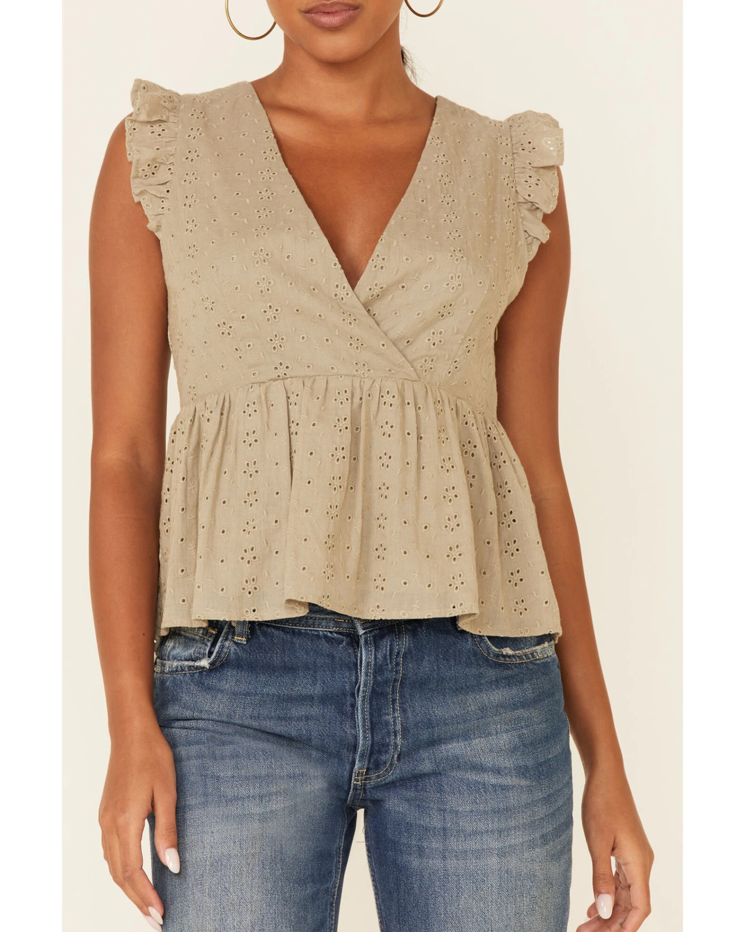 Wishlist Women's Gucci Eyelet Ruffle Surplice Short Sleeve Babydoll Top - Image 3