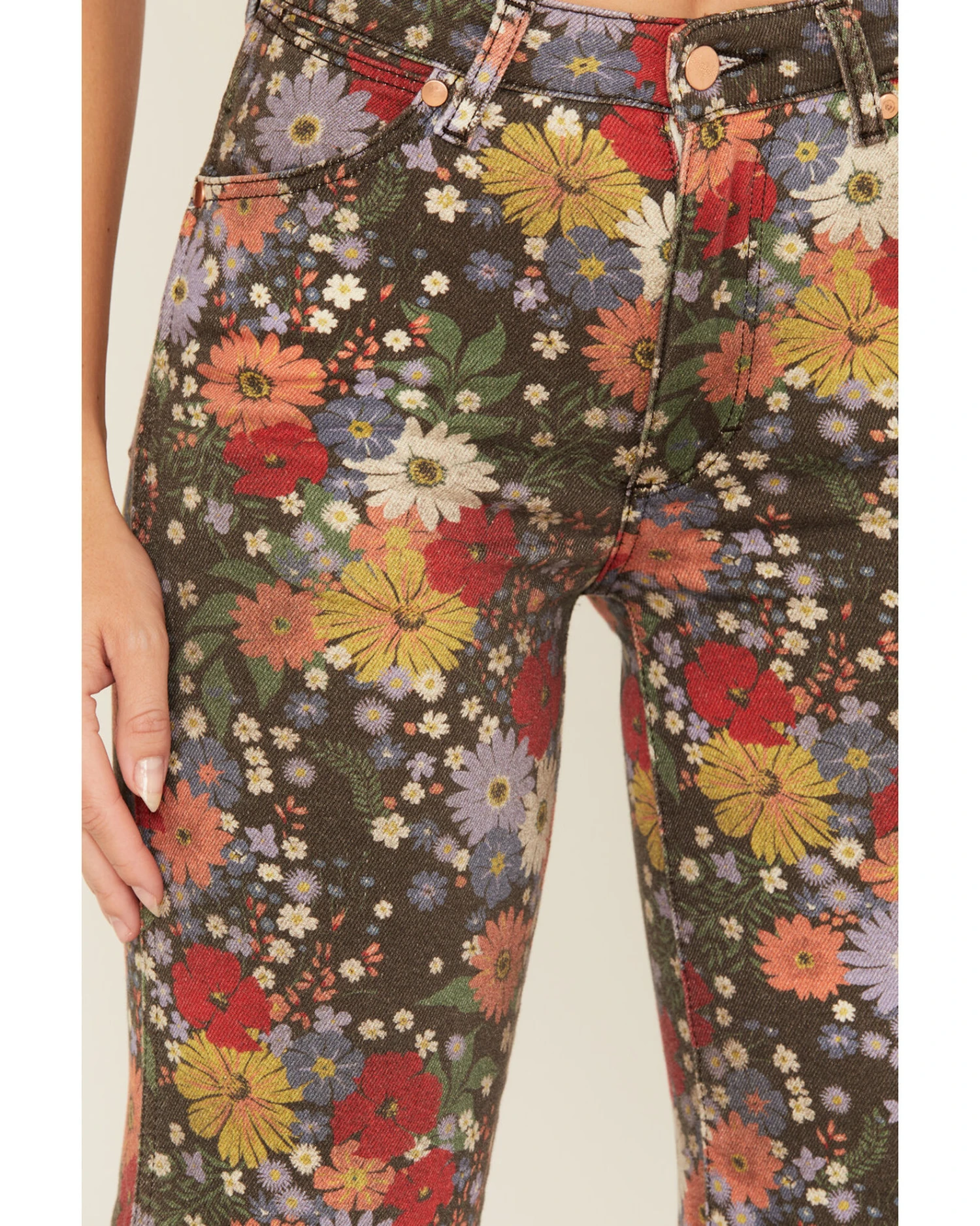 Wrangler Women's Bloom Print Wanderer Flare Jeans - Image 2