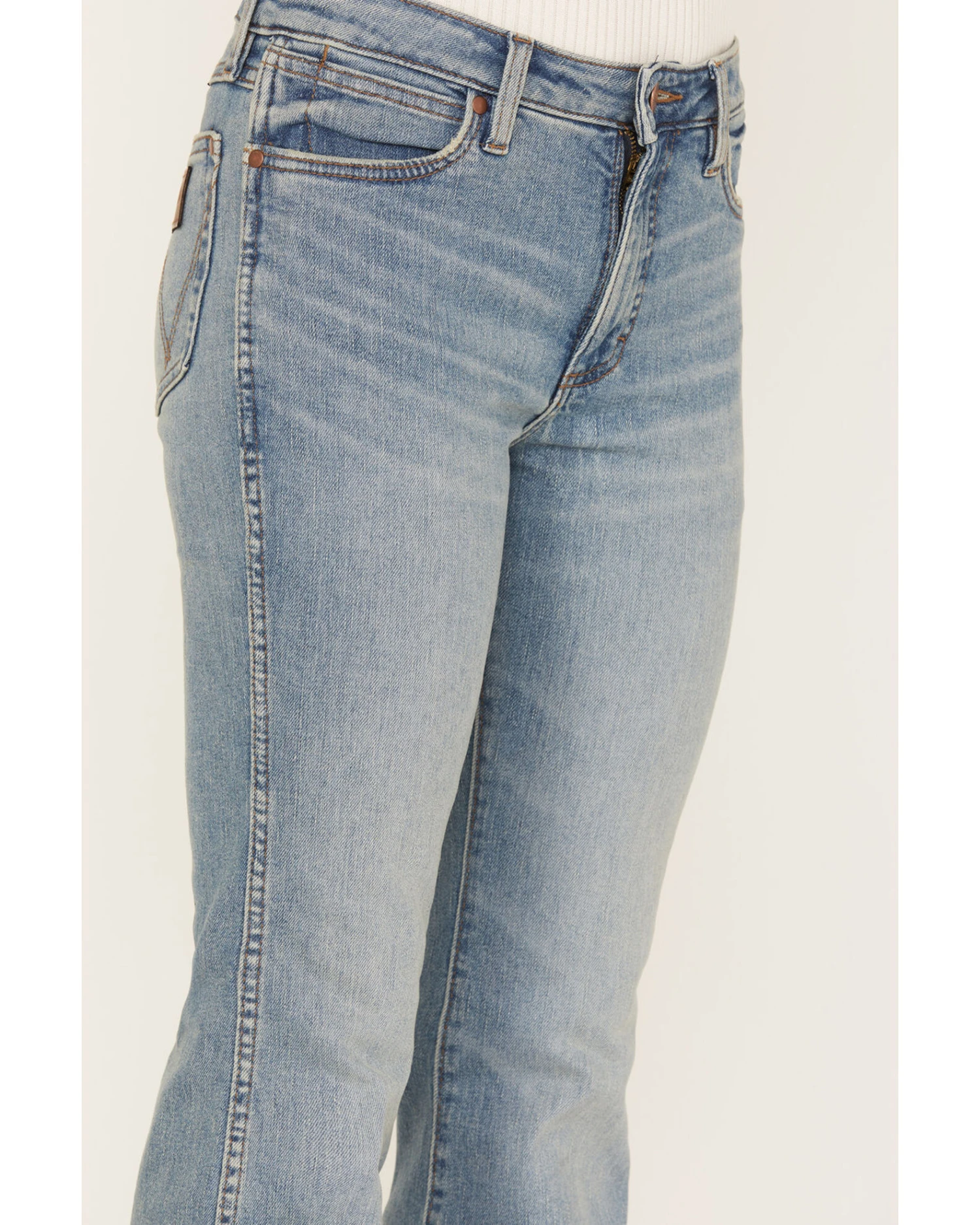 Wrangler Retro Women's Light Wash High Rise Emma Jean Trouser Jean - Image 2