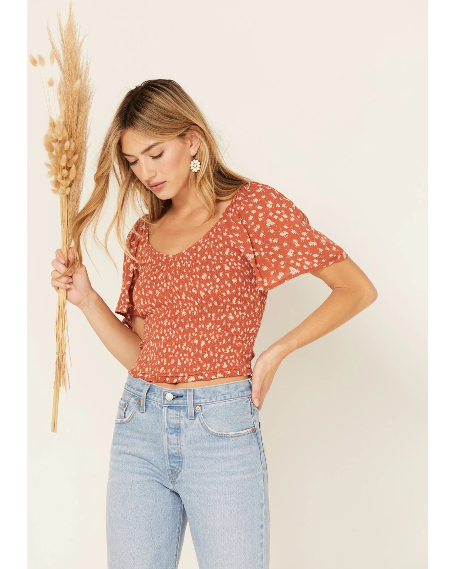 Beyond The Radar Women's Floral Print Smocked Top