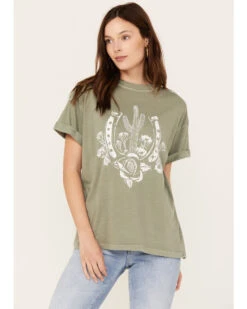 Girl Dangerous Women's Horseshoe Rose Boyfriend Graphic Tee