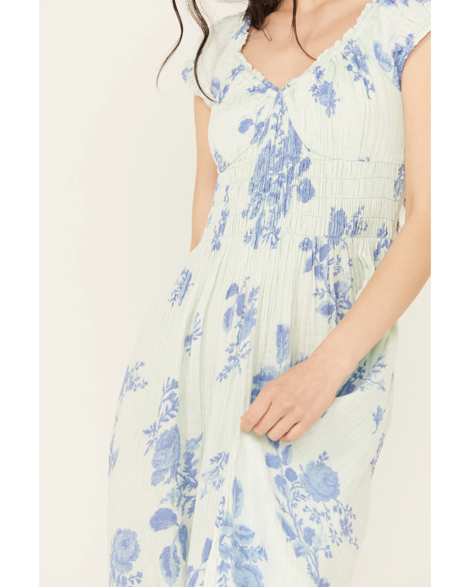 Free People Women's Floral Forget Me Not Midi Dress - Image 3
